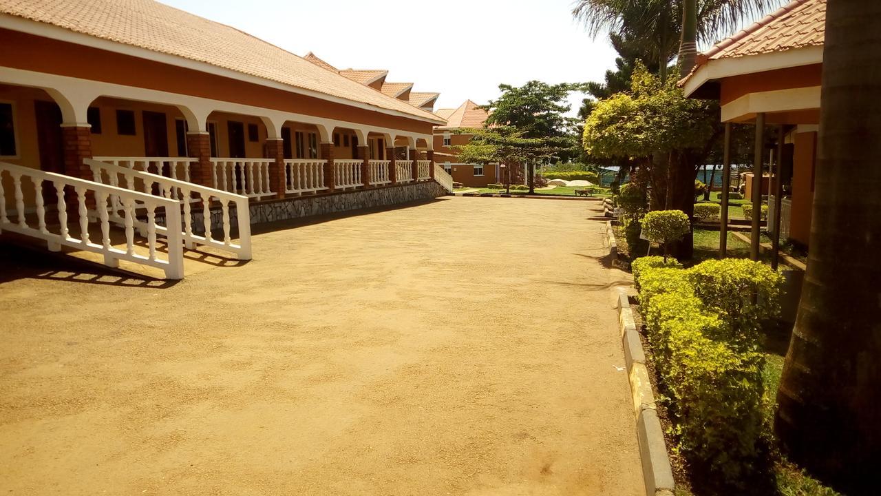 Country Inn Masindi Exterior foto