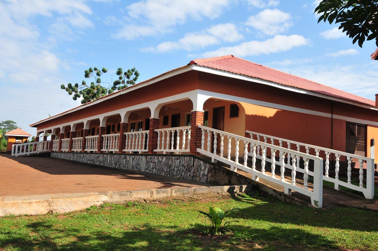 Country Inn Masindi Exterior foto