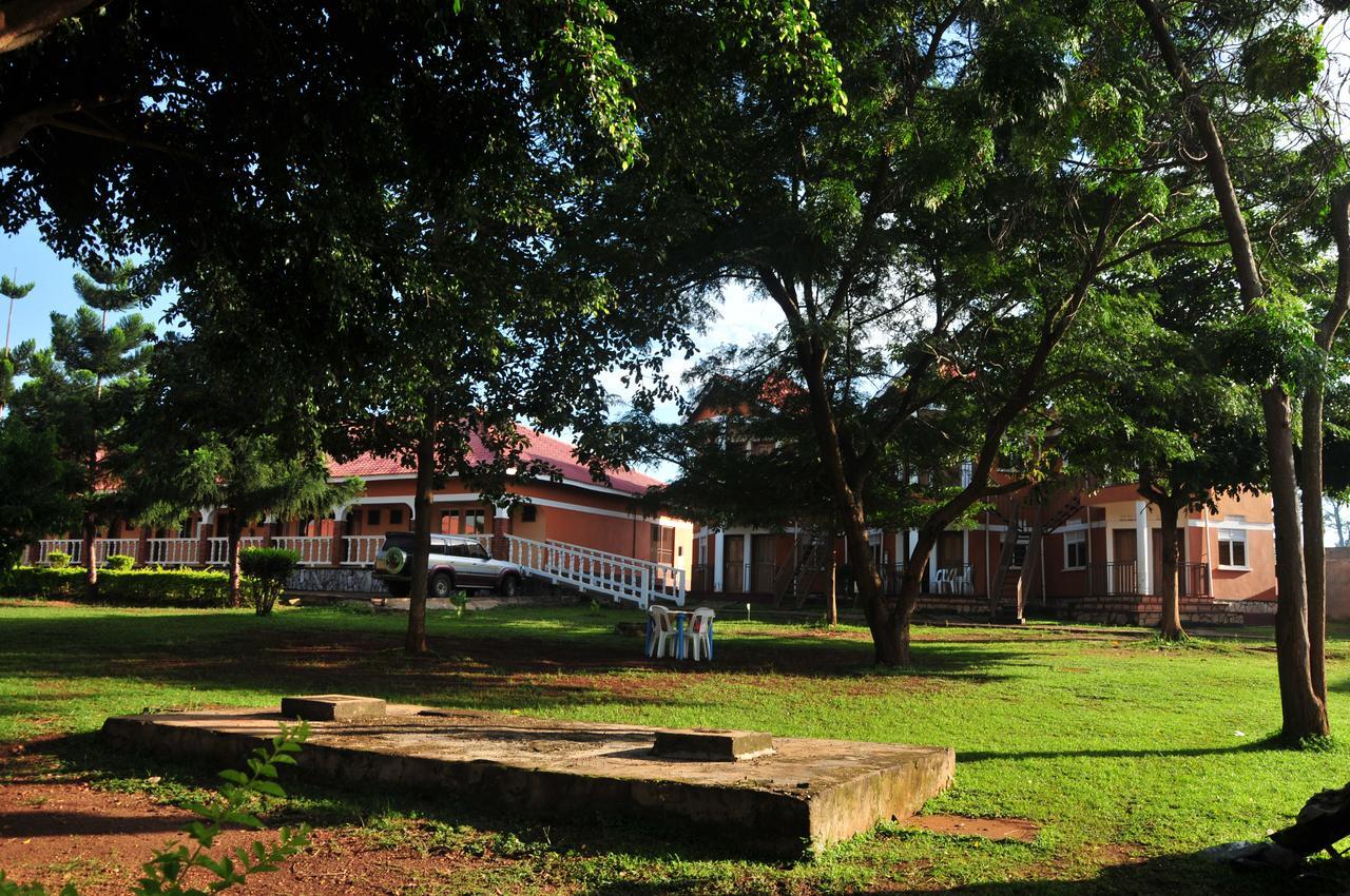 Country Inn Masindi Exterior foto